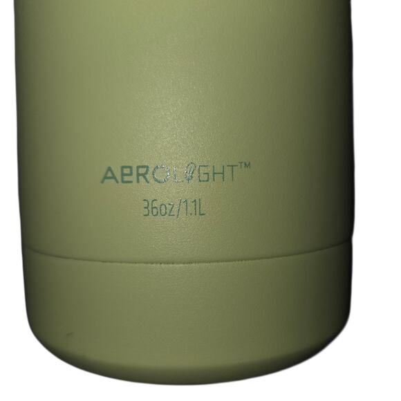 IceFlow™ Bottle with Cap and Carry+ Lid | 36 OZ - Picture 3 of 4